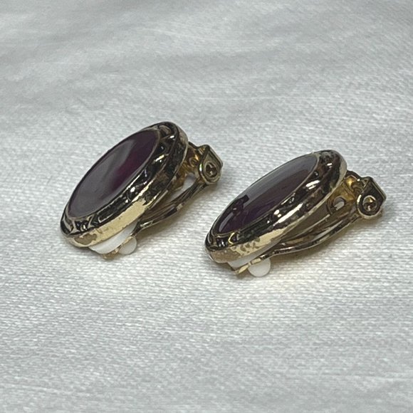 Vintage Purple Button Clip-On Earrings Round Gold-Tone Edge - Picture 2 of 6
